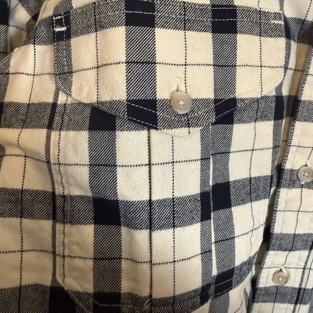 Filson ALASKAN GUIDE SHIRT Black and Cream Checkered - Picture 3 of 7